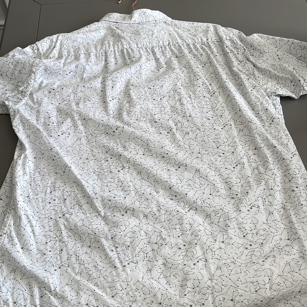 Button down shirt - Picture 2 of 2